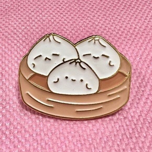 Kawaii Smiley Face Soup Dumplings in Basket enamel pin - Picture 4 of 4